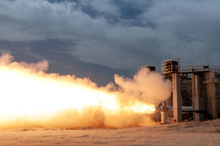 Big Booster Benefits – First Flight of Longest Monolithic Solid Rocket Motors